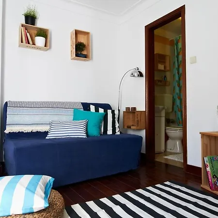 Be Local With Friends Apartment