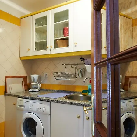 Apartment Be Local With Friends